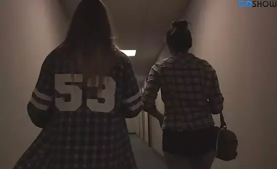 Titre en français seulement Bonheur Oral Trio Blonde-Brunette