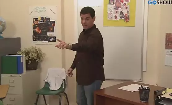 Hermosuras dispersas tejen atractivos toques seductores